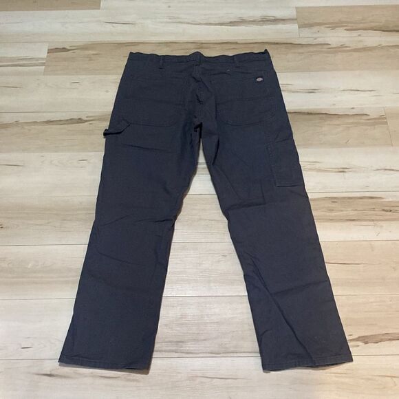 Dickies mens cargo work pants. Size 36 X 30 - Picture 3 of 5